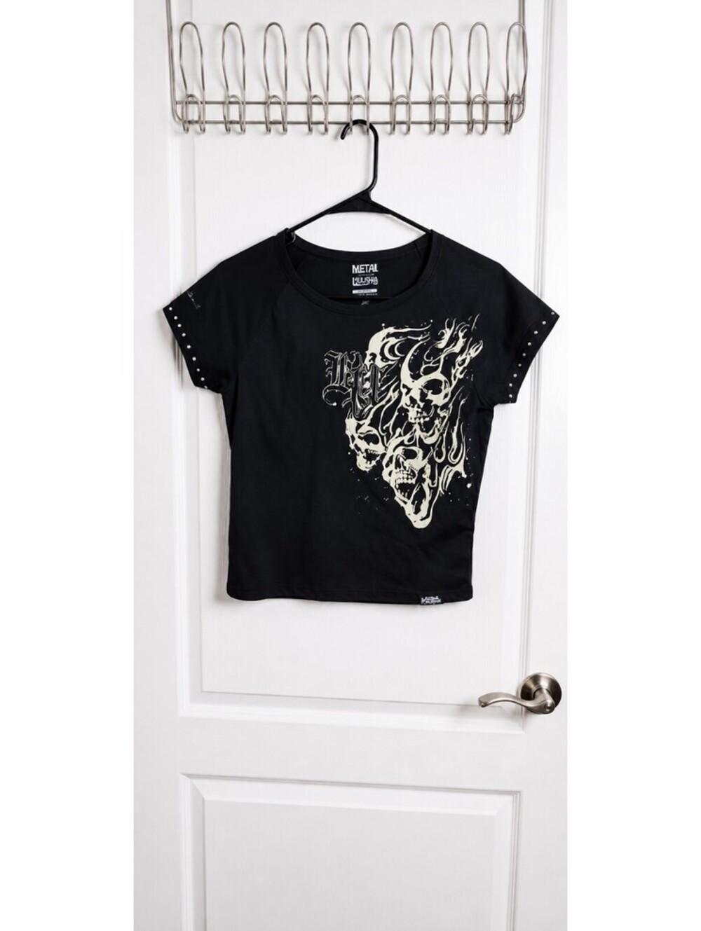 Broken Promises Black Skull Rhinestone Graphic T-Shirt Women's Large
